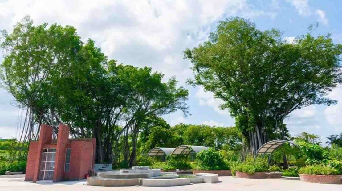 The WaterGardens - Sembawang Hot Spring park